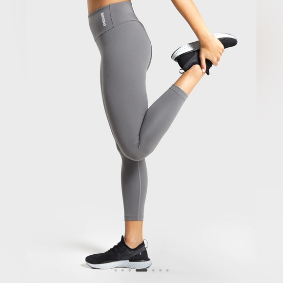 NWT GYMSHARK Grey 7/8 leggings - Picture 4 of 6